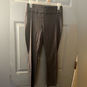 Apt 9 pull on gray ankle slacks. Size 6